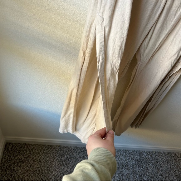 Abercrombie & Fitch Linen Wide Leg Pants with Side Slits - Picture 5 of 10